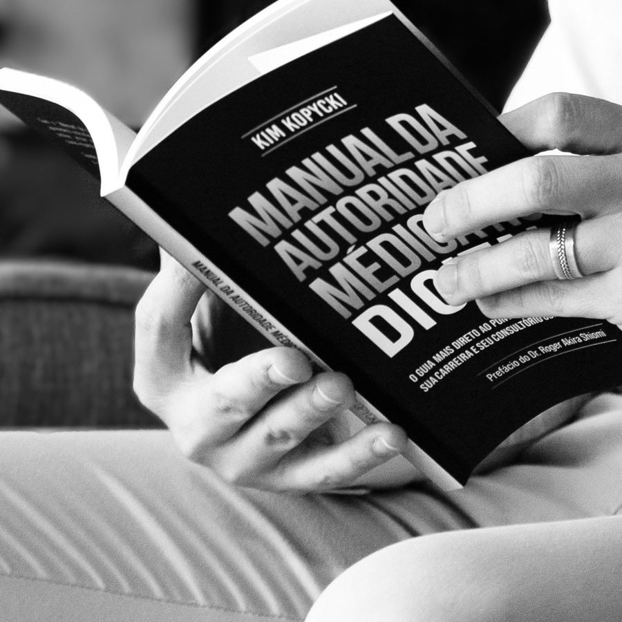 Manual da Autoridade Médica no Digital, livro de Kim Kopycki
